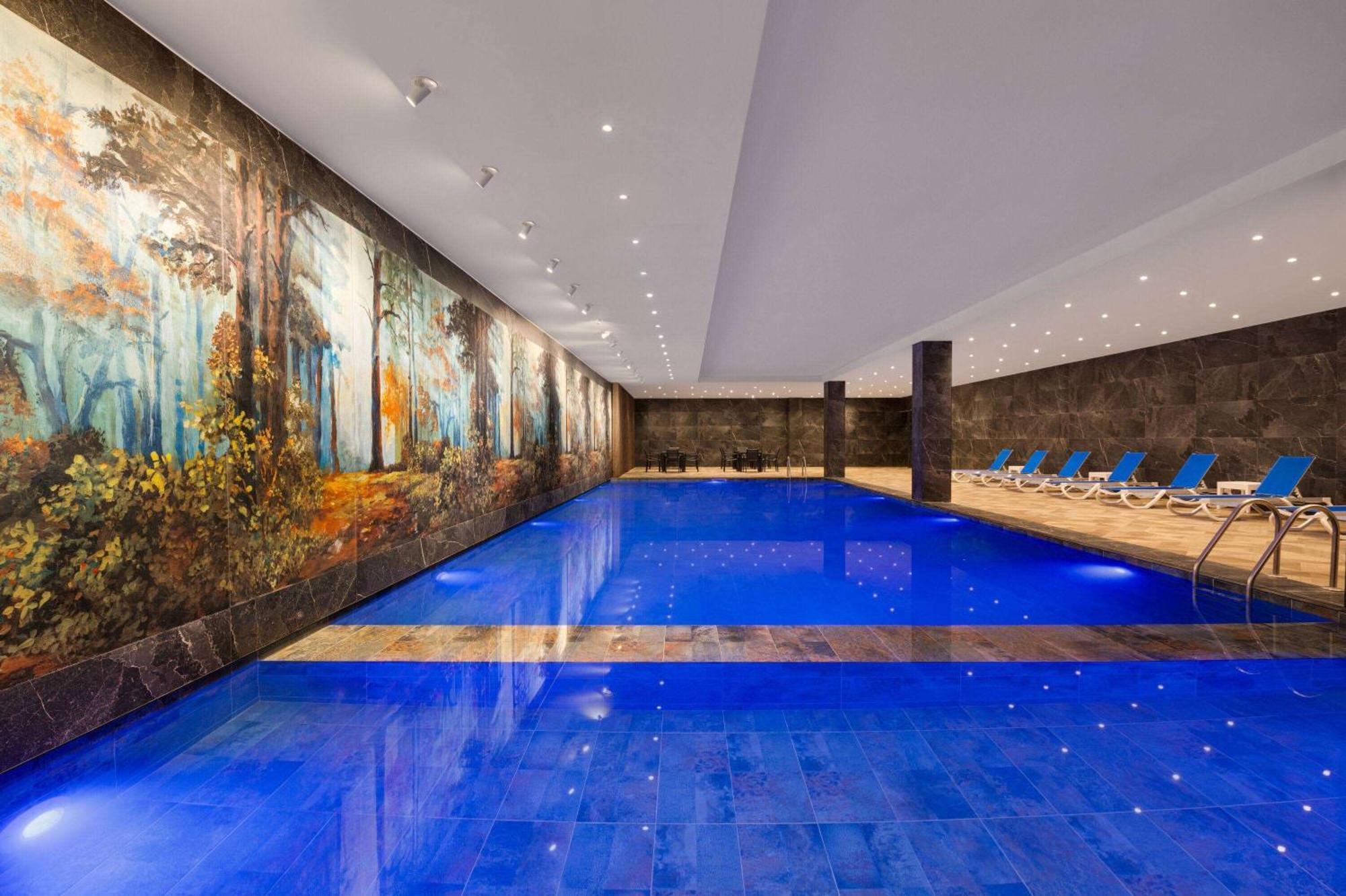 Ramada By Wyndham Gaziantep Hotel Buitenkant foto