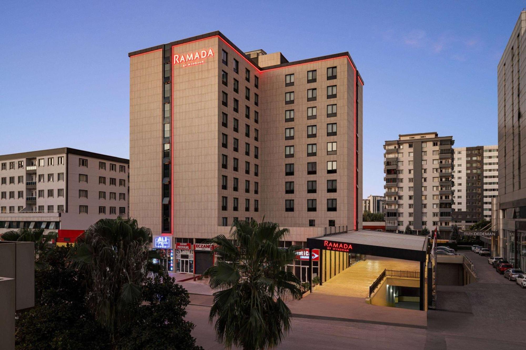 Ramada By Wyndham Gaziantep Hotel Buitenkant foto