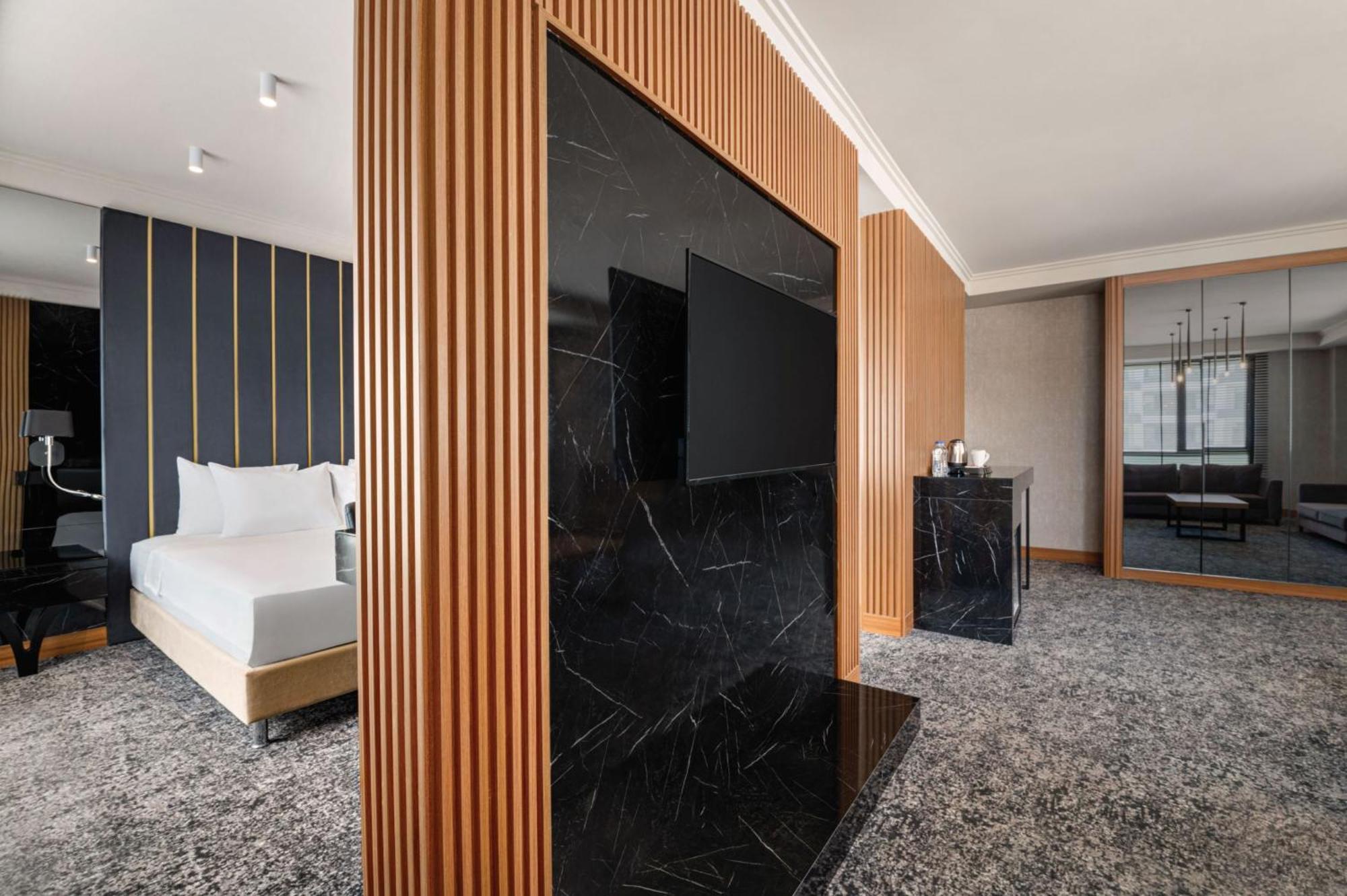 Ramada By Wyndham Gaziantep Hotel Buitenkant foto