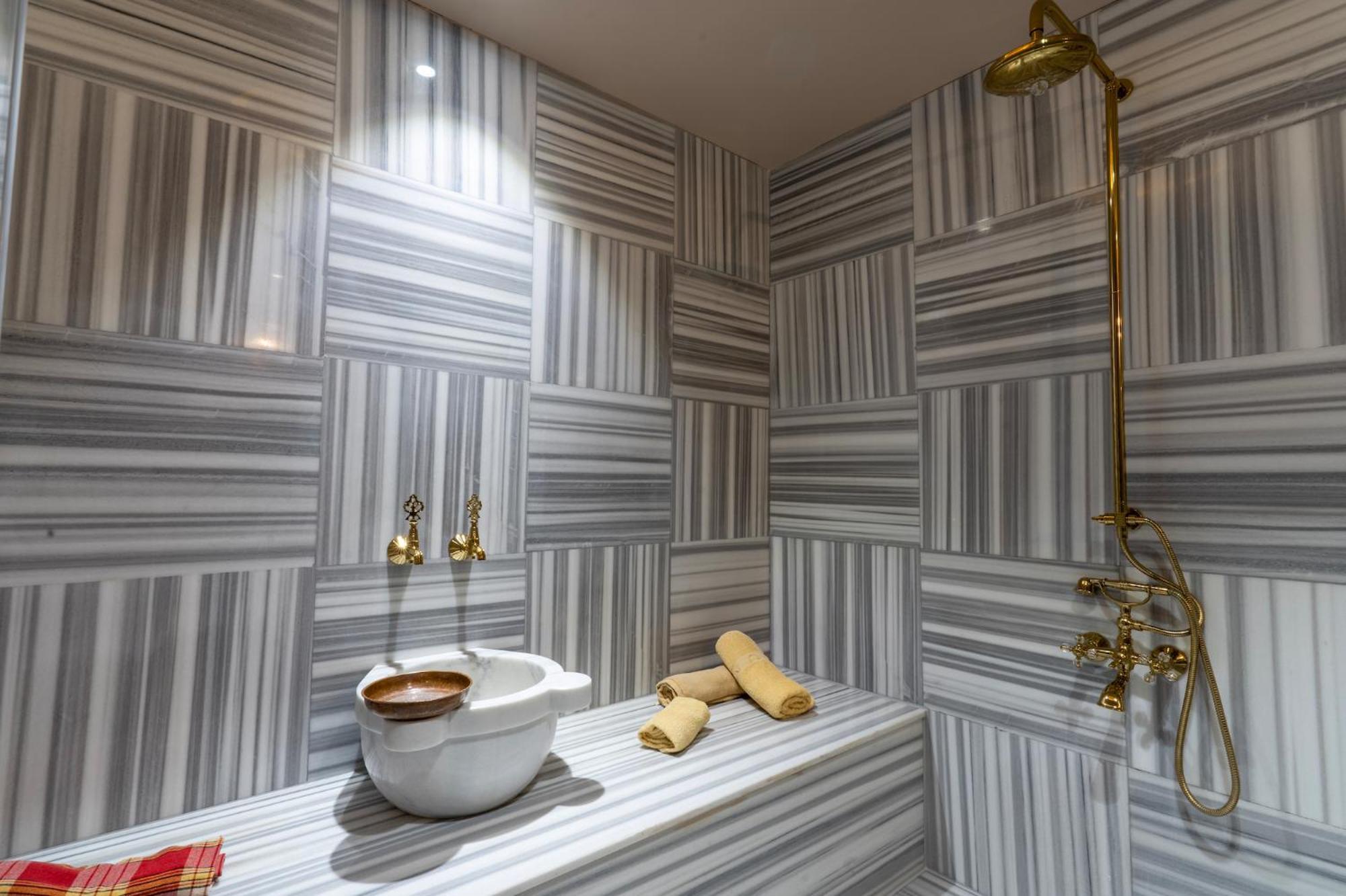 Ramada By Wyndham Gaziantep Hotel Buitenkant foto